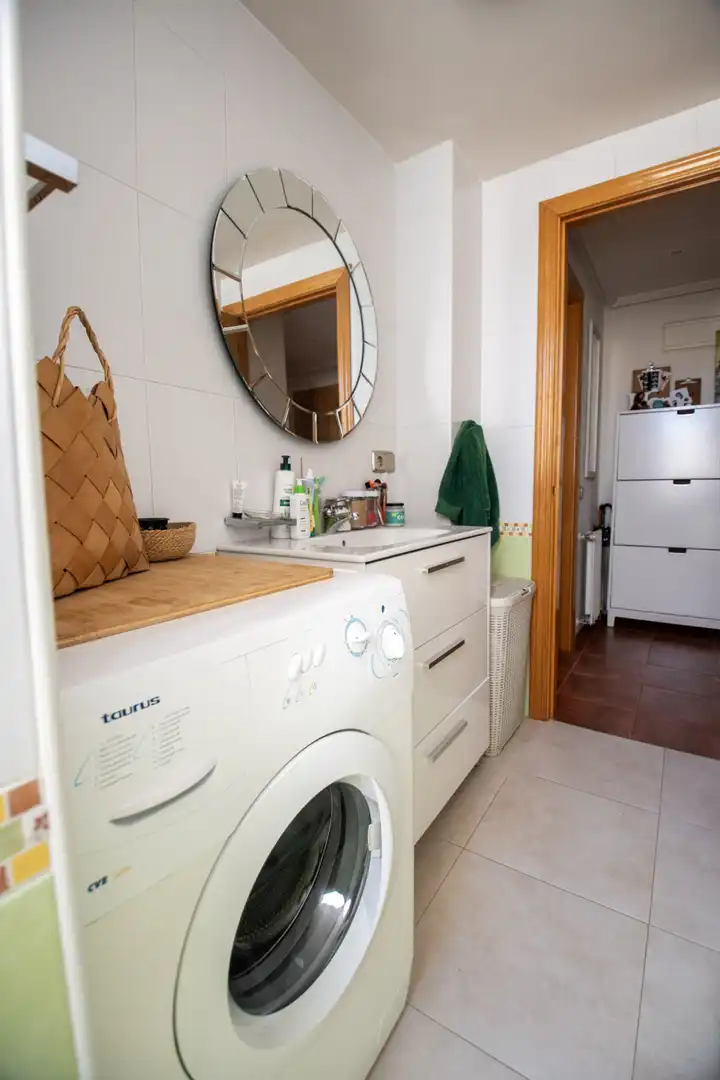 Baño de Ático en venta en Villaviciosa con Calefacción, Parquet y Terraza