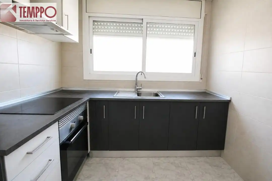 Kitchen of Flat for sale in El Vendrell  with Heating and Balcony