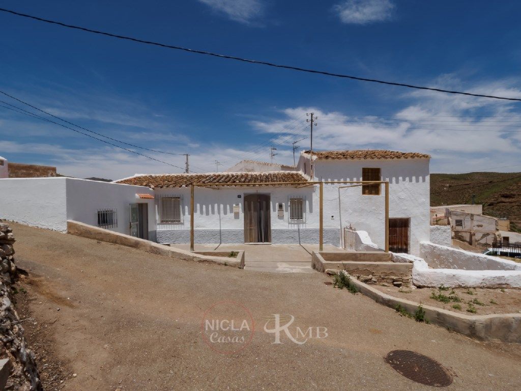 Vista exterior de Casa o xalet en venda en Antas amb Terrassa