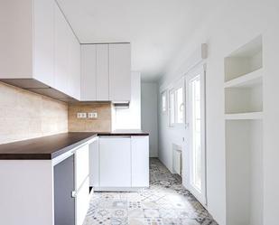 Kitchen of Flat for sale in  Madrid Capital  with Air Conditioner and Heating