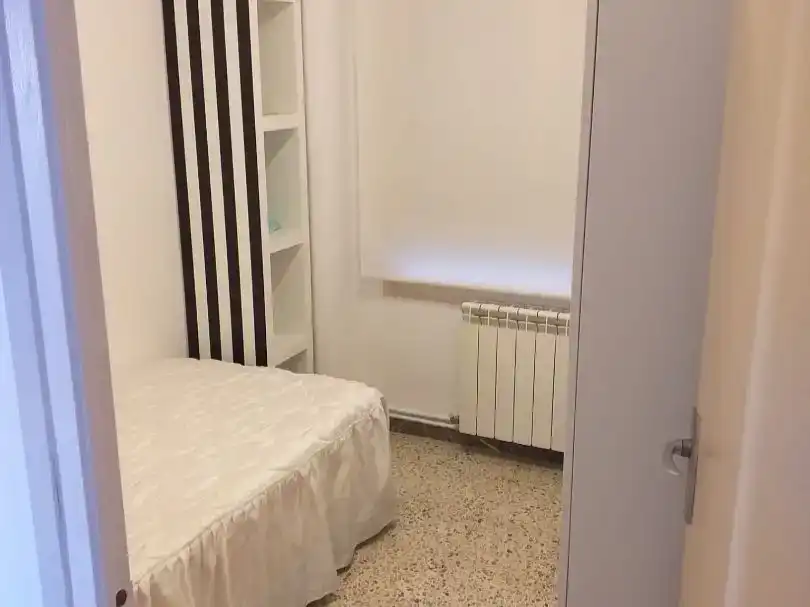 Schlafzimmer von Wohnung zur Miete in  Huesca Capital mit Balkon