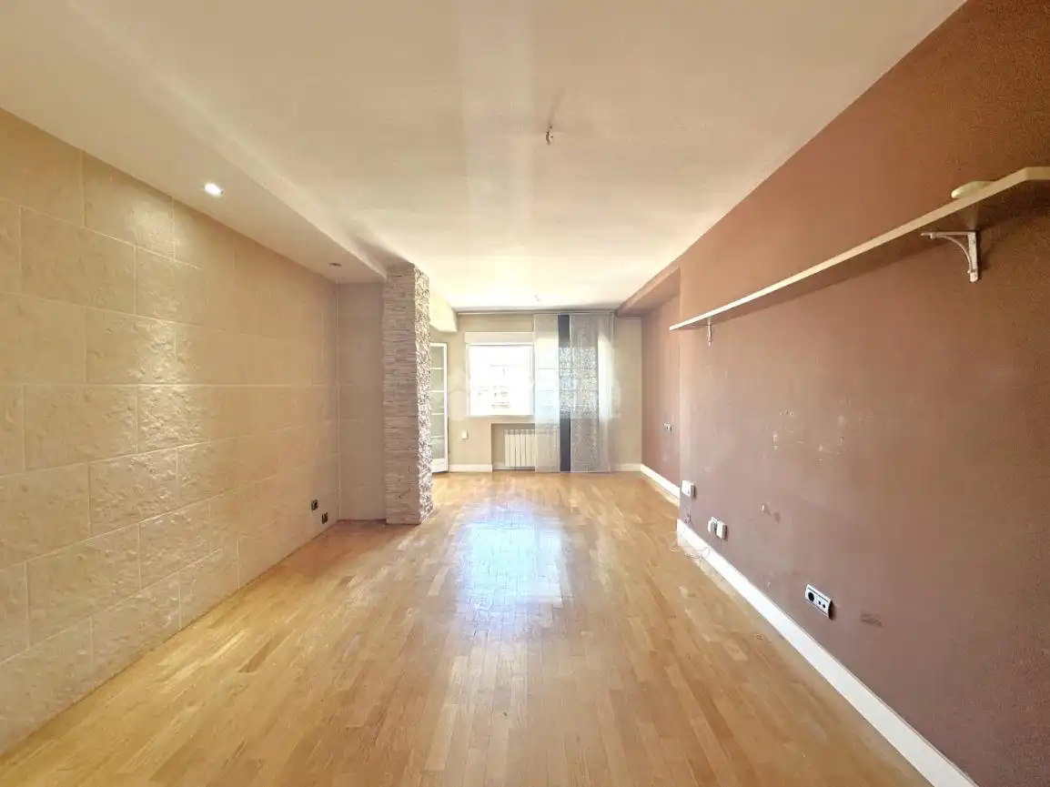 Piso en venta en Móstoles con Calefacción y Terraza