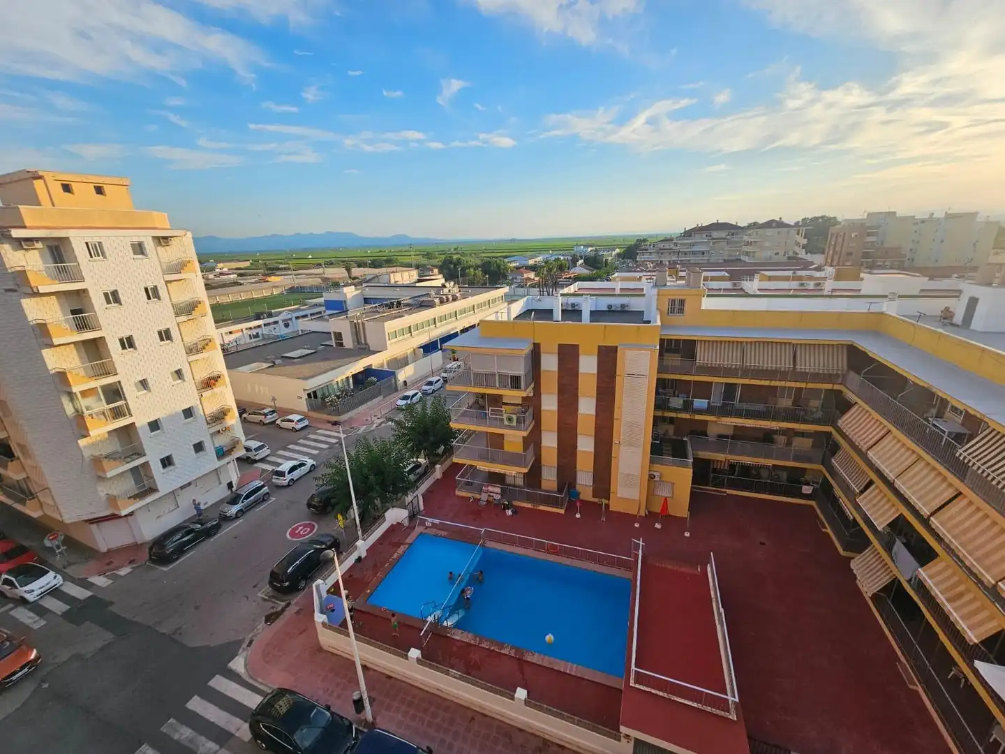 Vista exterior de Apartamento de alquiler en Sueca con Aire acondicionado, Amueblado y Balcón