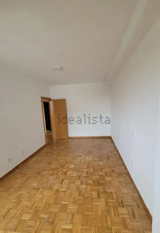 Bedroom of Flat for sale in Madrid  with Heating, Parquet flooring and Terrace