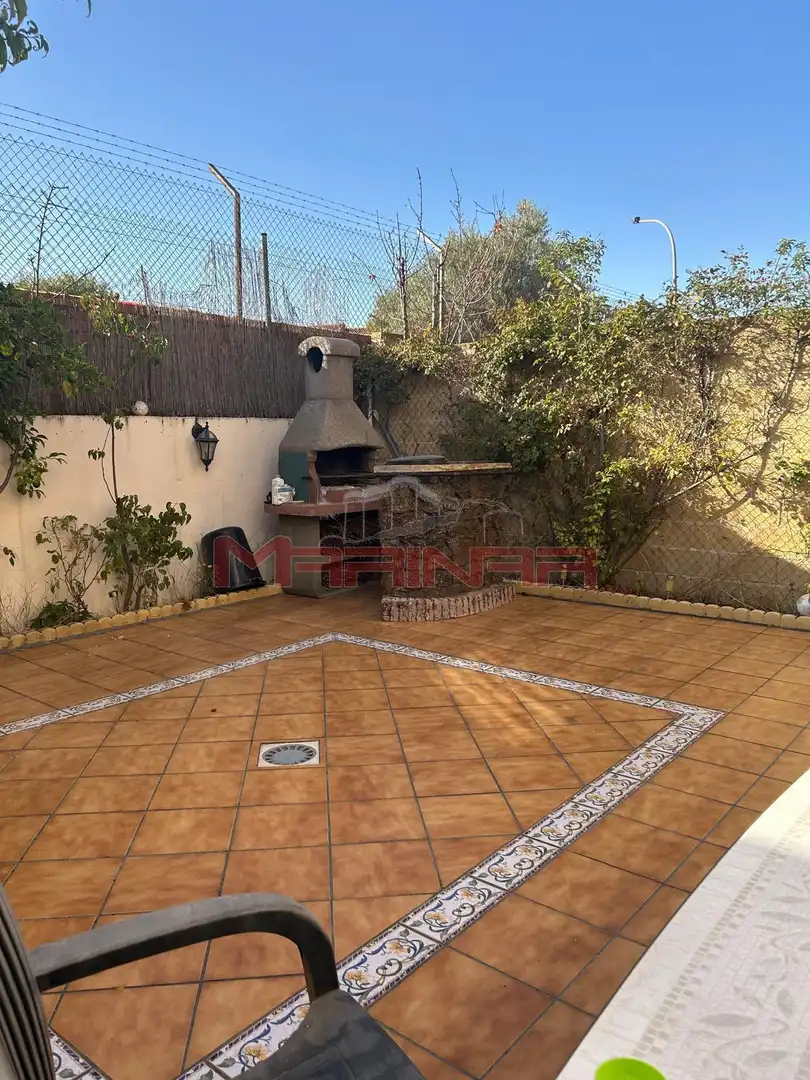 Terrassa de Casa adosada en venda en Seseña amb Aire condicionat, Calefacció i Jardí privat