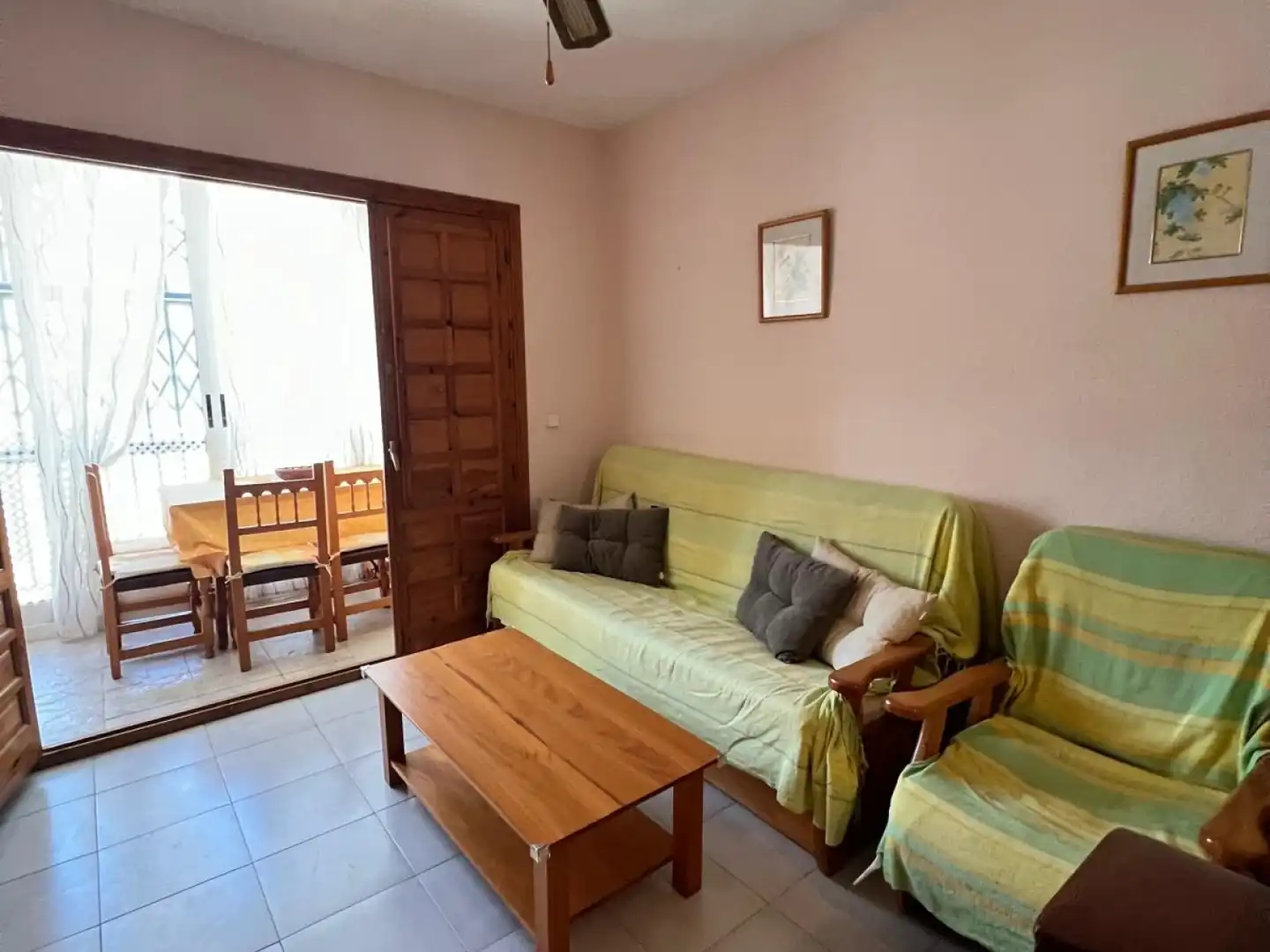 Sala de estar de Apartamento de alquiler en Mazarrón con Aire acondicionado, Calefacción y Terraza