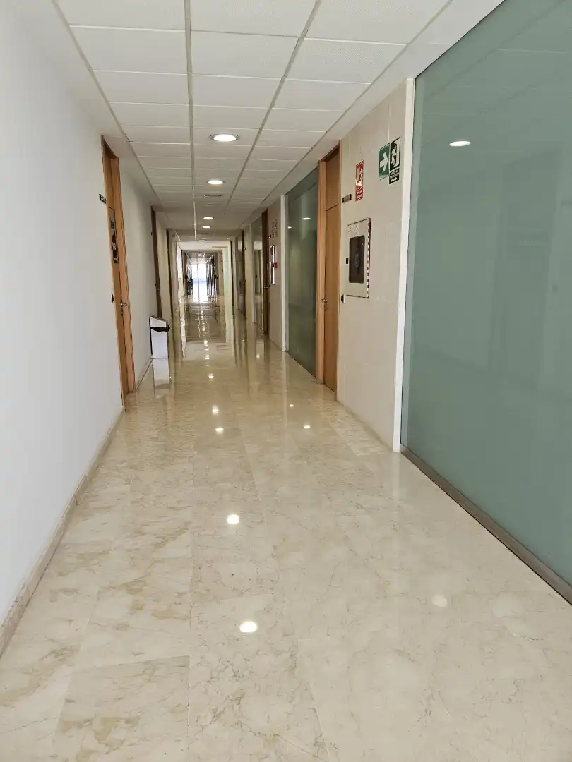 Büro mit Aufzug zur Miete in Avenida República Argentina, imagen 10