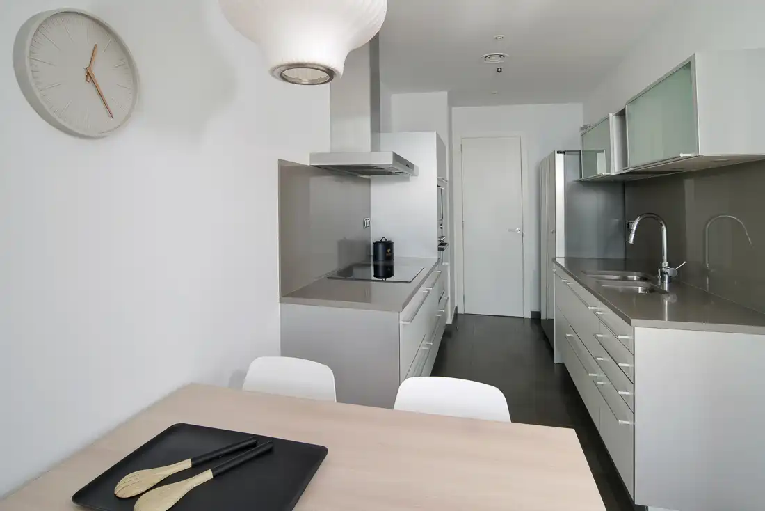 Cocina de Piso en venta en Barcelona con Calefacción y Piscina