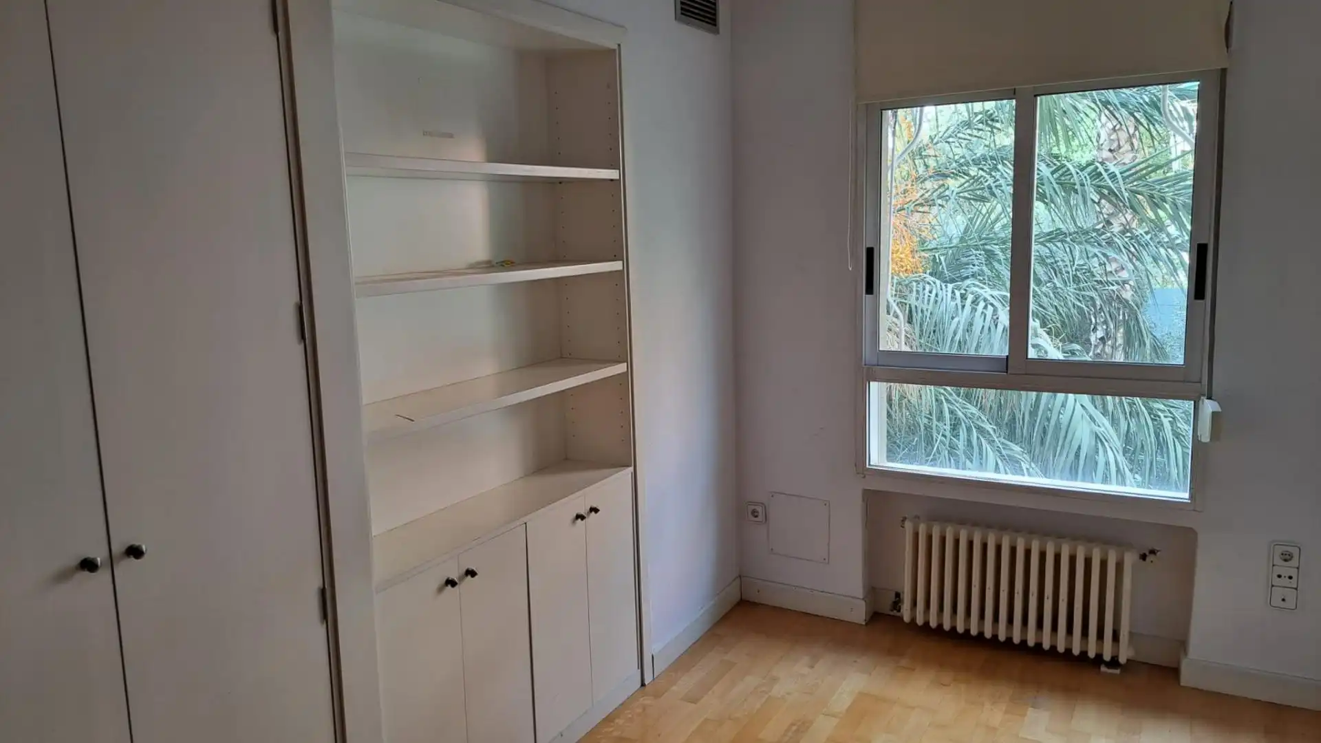 Habitación de Piso en venta en Valencia con Aire acondicionado, Calefacción y Jardín privado