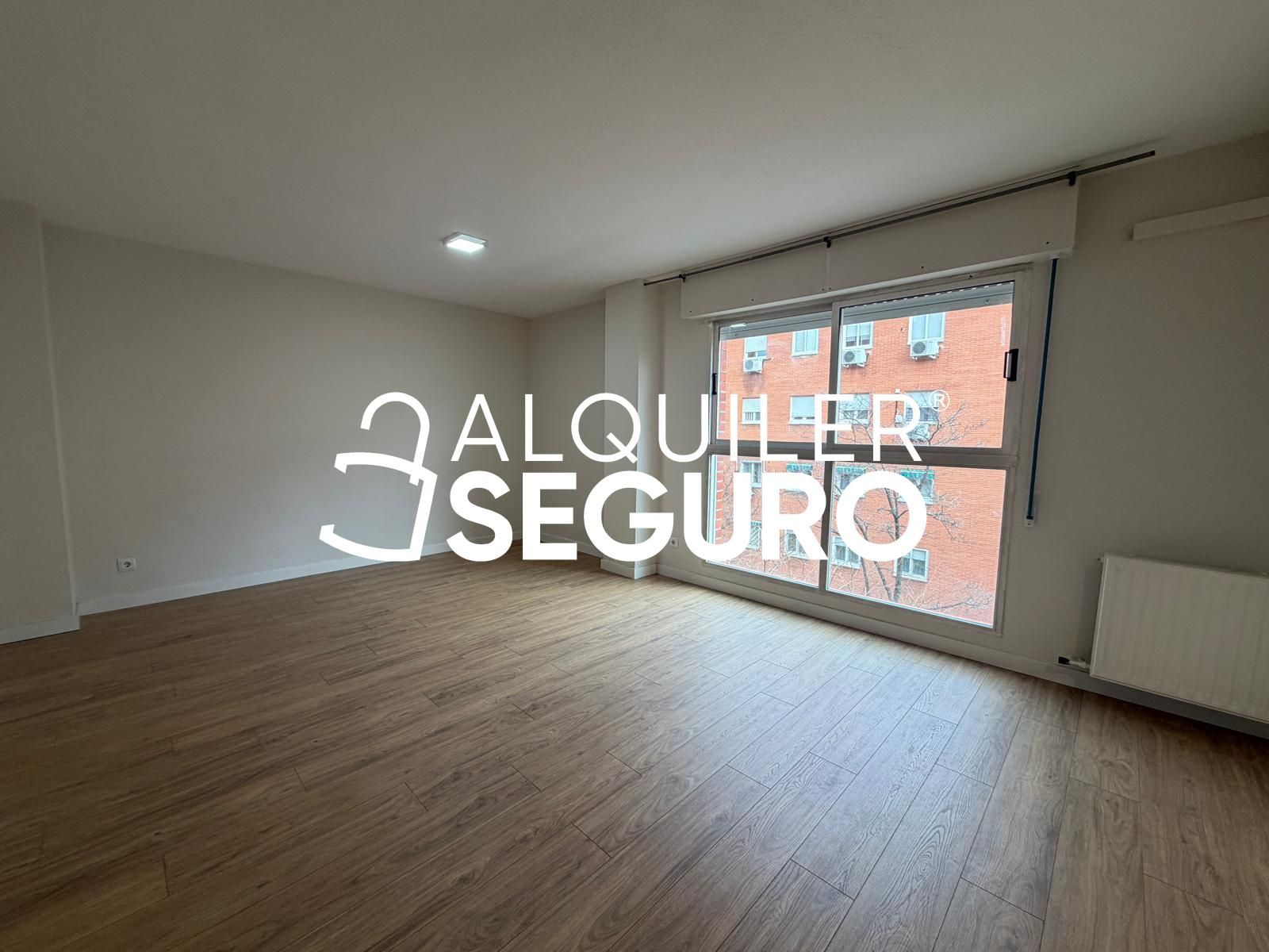 Dormitori de Pis de lloguer en  Madrid Capital amb Aire condicionat i Calefacció