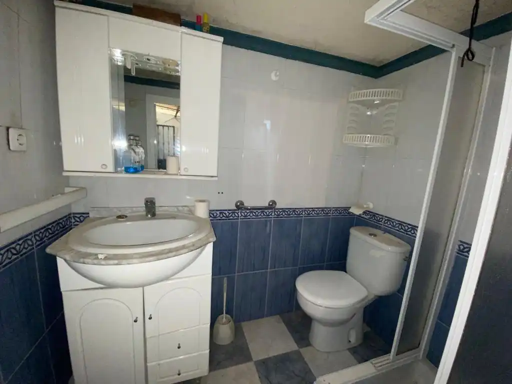 Bathroom of Houses for sale in Morón de la Frontera