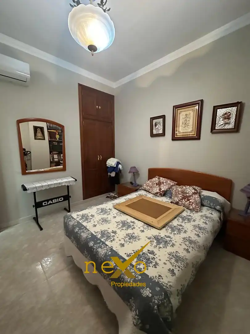 Habitación de Casa o chalet en venta en Carmona
