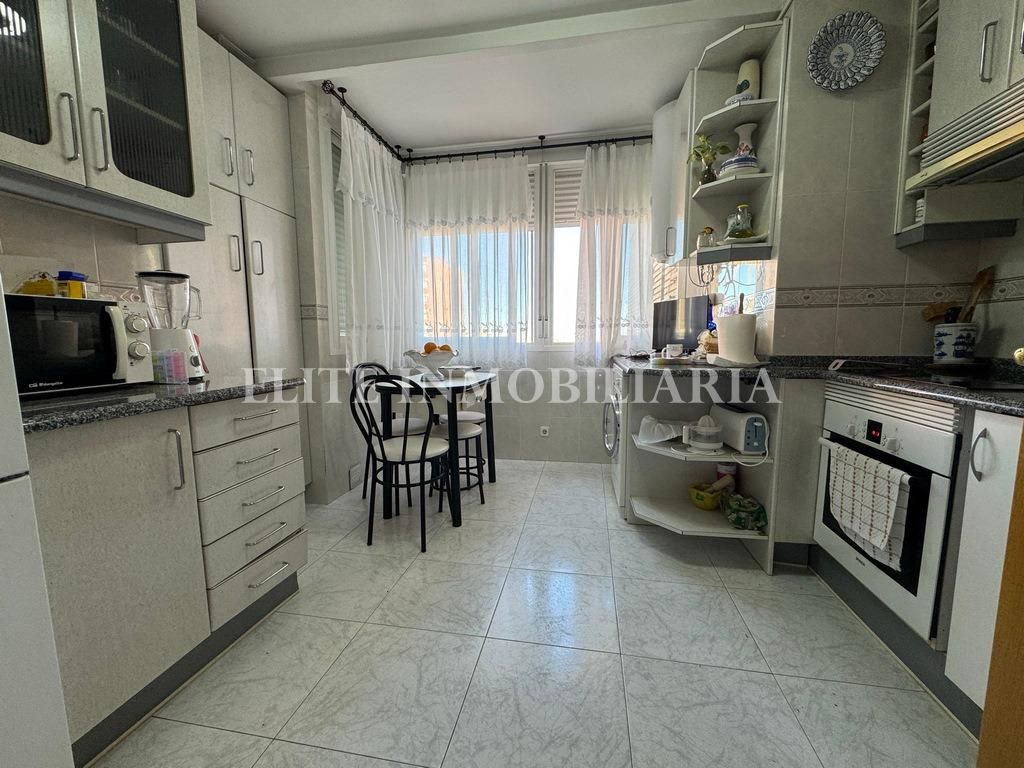 Kitchen of Flat for sale in Alcorcón  with Air Conditioner and Terrace