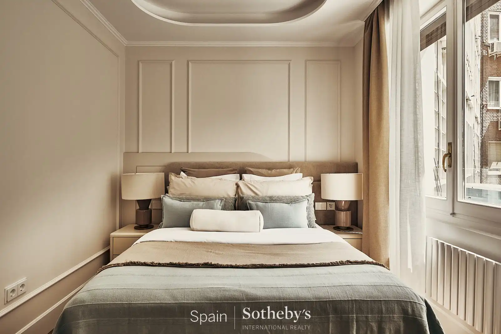 Bedroom of Apartments for sale in Madrid  with Air Conditioner, Heating and Terrace