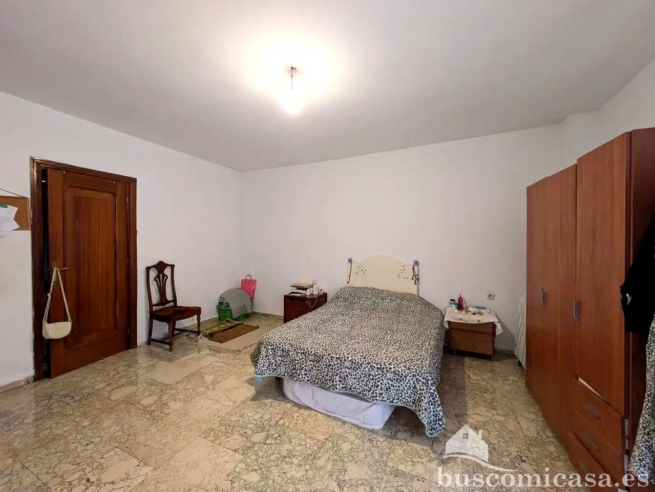 Schlafzimmer von Erdgeschoss zum Verkauf in Linares