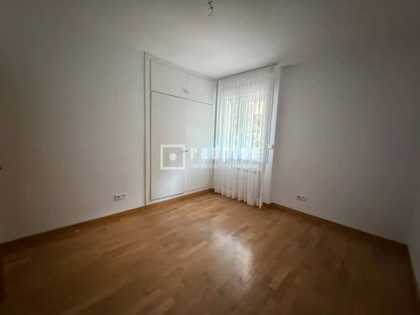 Bedroom of Flat for rent in Madrid  with Air Conditioner, Parquet flooring and Terrace