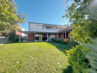 House with balcony for sale in La Bordeta