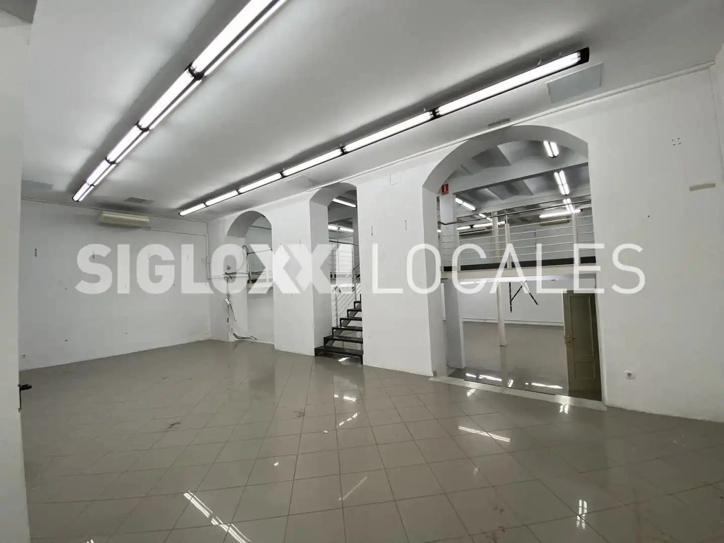 Local comercial en alquiler en TRAFALGAR