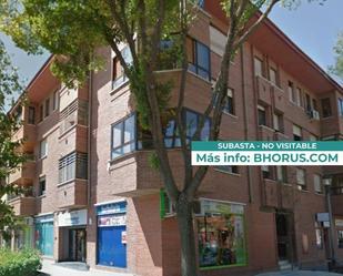 Vista exterior de Pis en venda en Tres Cantos amb Jardí privat i Piscina