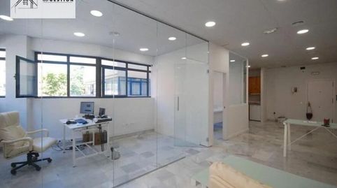 Foto 2 von Büro zum Verkauf in Avenida Nabeul, Divina Pastora, Marbella