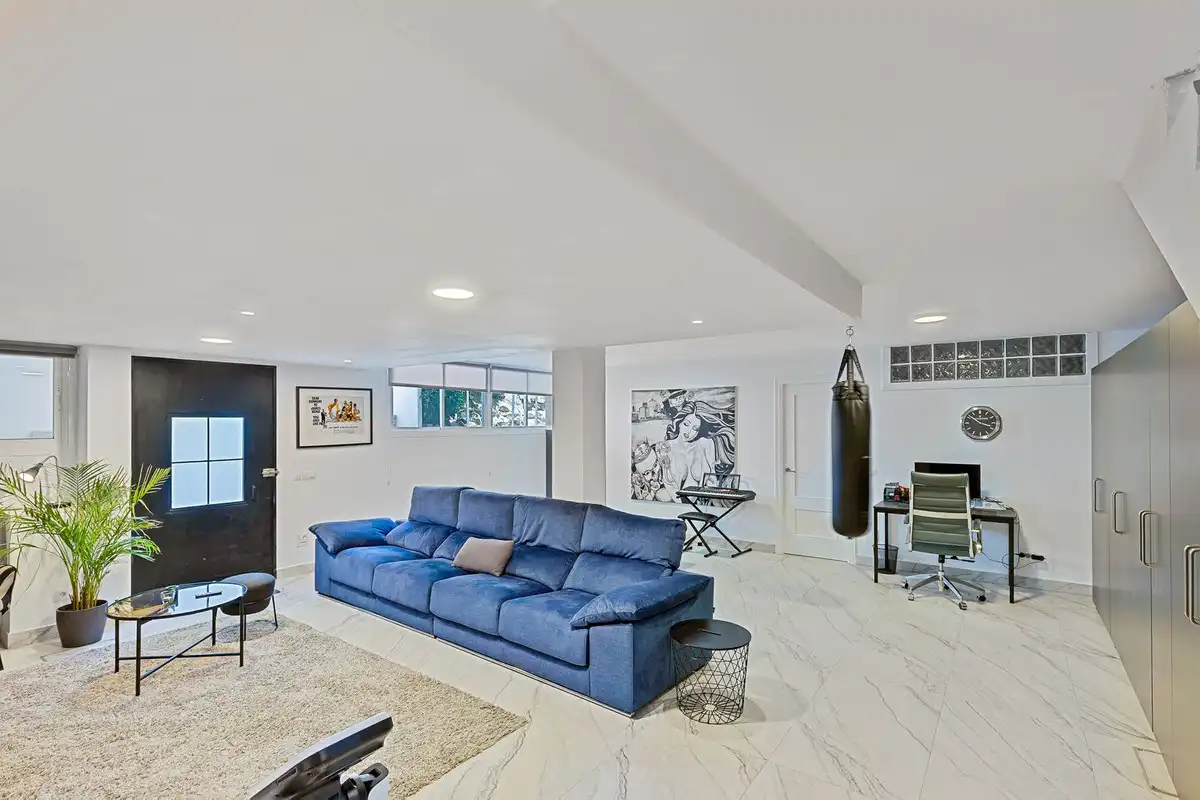 Houses for sale in Ojén  with Air Conditioner, Private garden and Swimming Pool