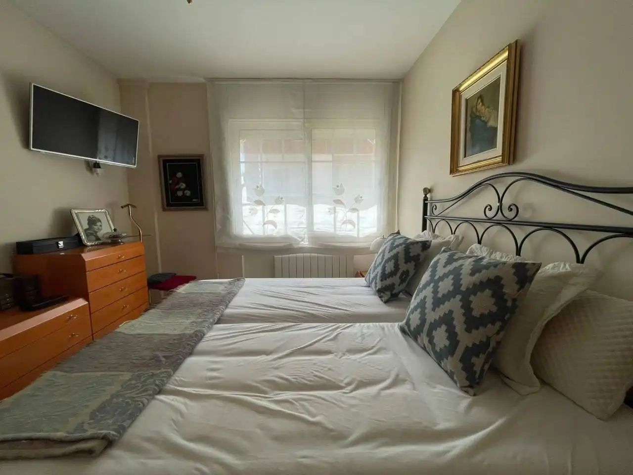 Schlafzimmer von Wohnung zur Miete in Cerdanyola del Vallès mit Klimaanlage, Heizung und Privatgarten