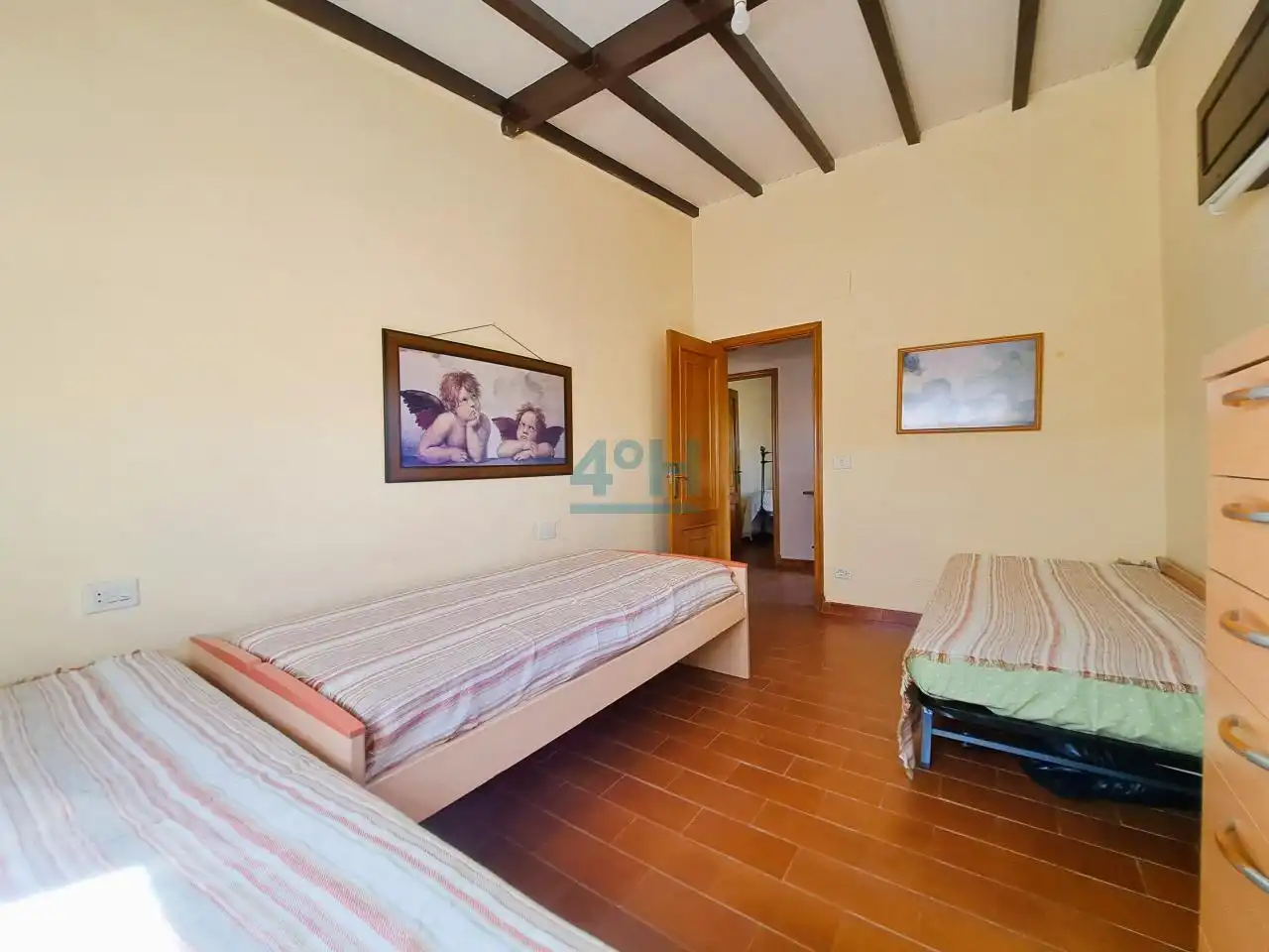 Dormitori de Casa o xalet en venda en San Cibrao das Viñas amb Calefacció, Jardí privat i Terrassa