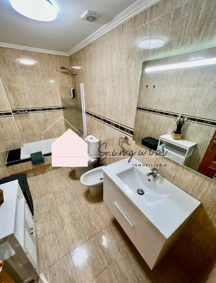 Bathroom of Flat for rent in Salceda de Caselas  with Heating and Furnished