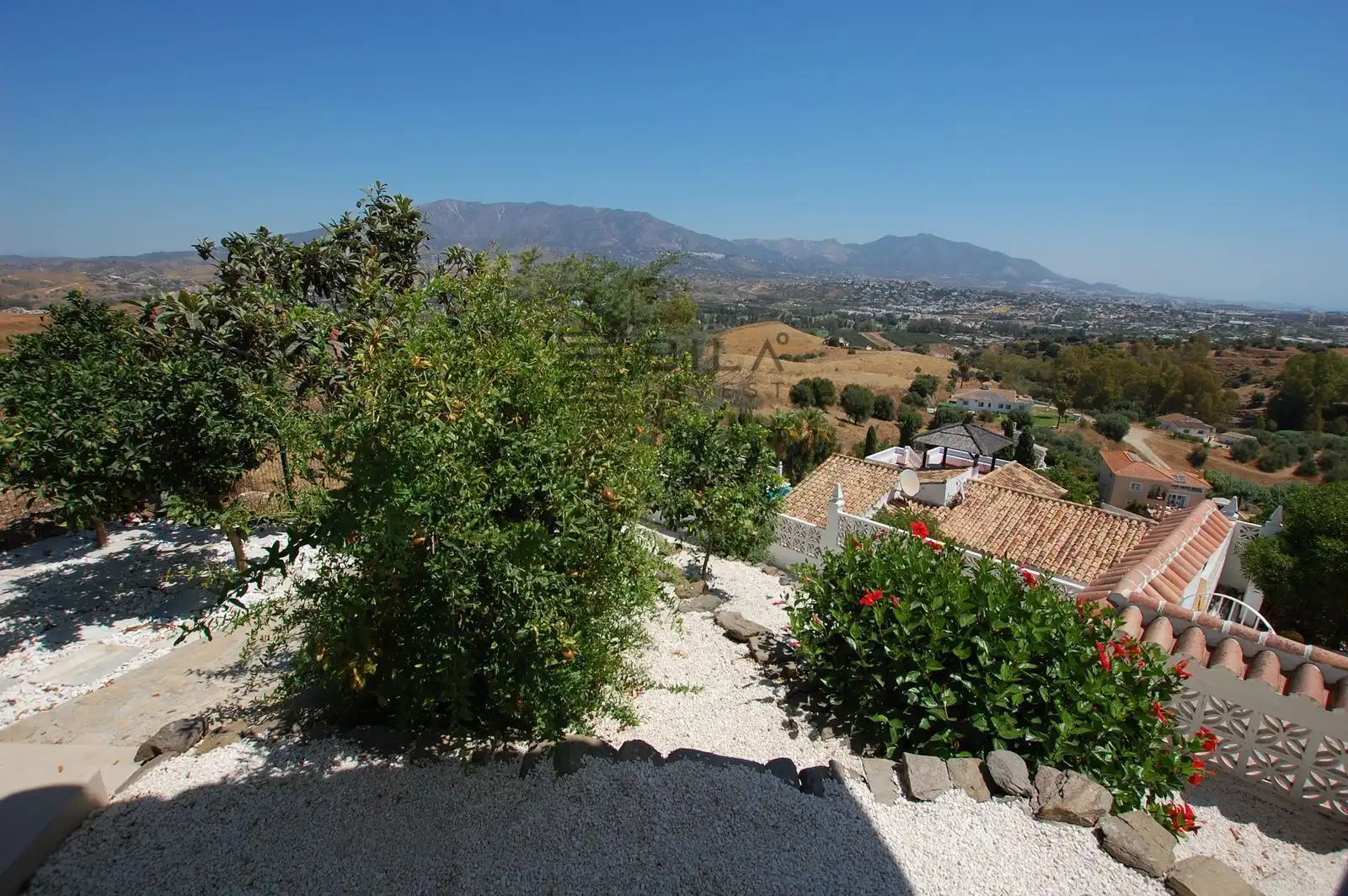 Chalet con piscina en venta en Cerros del Aguila, imagen 46
