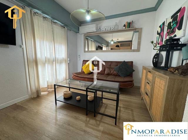 Piso en Venta en Calle SAN LEANDRO en Mercado