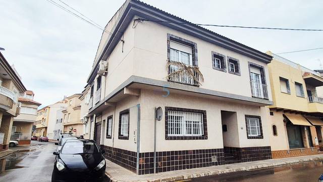 Casa adosada en Venta en Calle Belen en San Pedro del Pinatar ciudad
