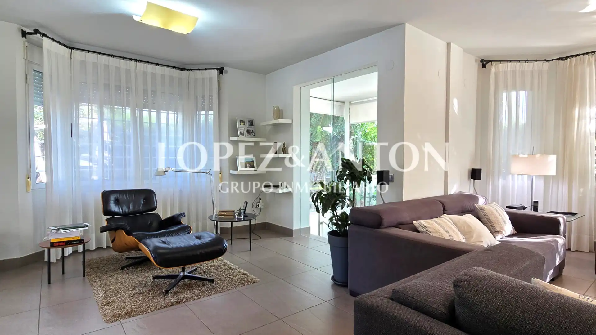 Living room of Houses for sale in L'Eliana  with Air Conditioner, Heating and Private garden
