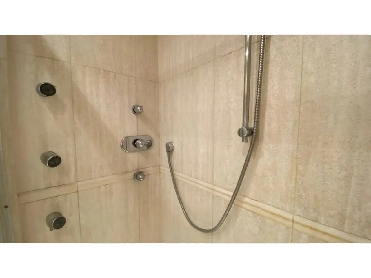 Bathroom of Attic for sale in Berga  with Terrace, Furnished and Balcony