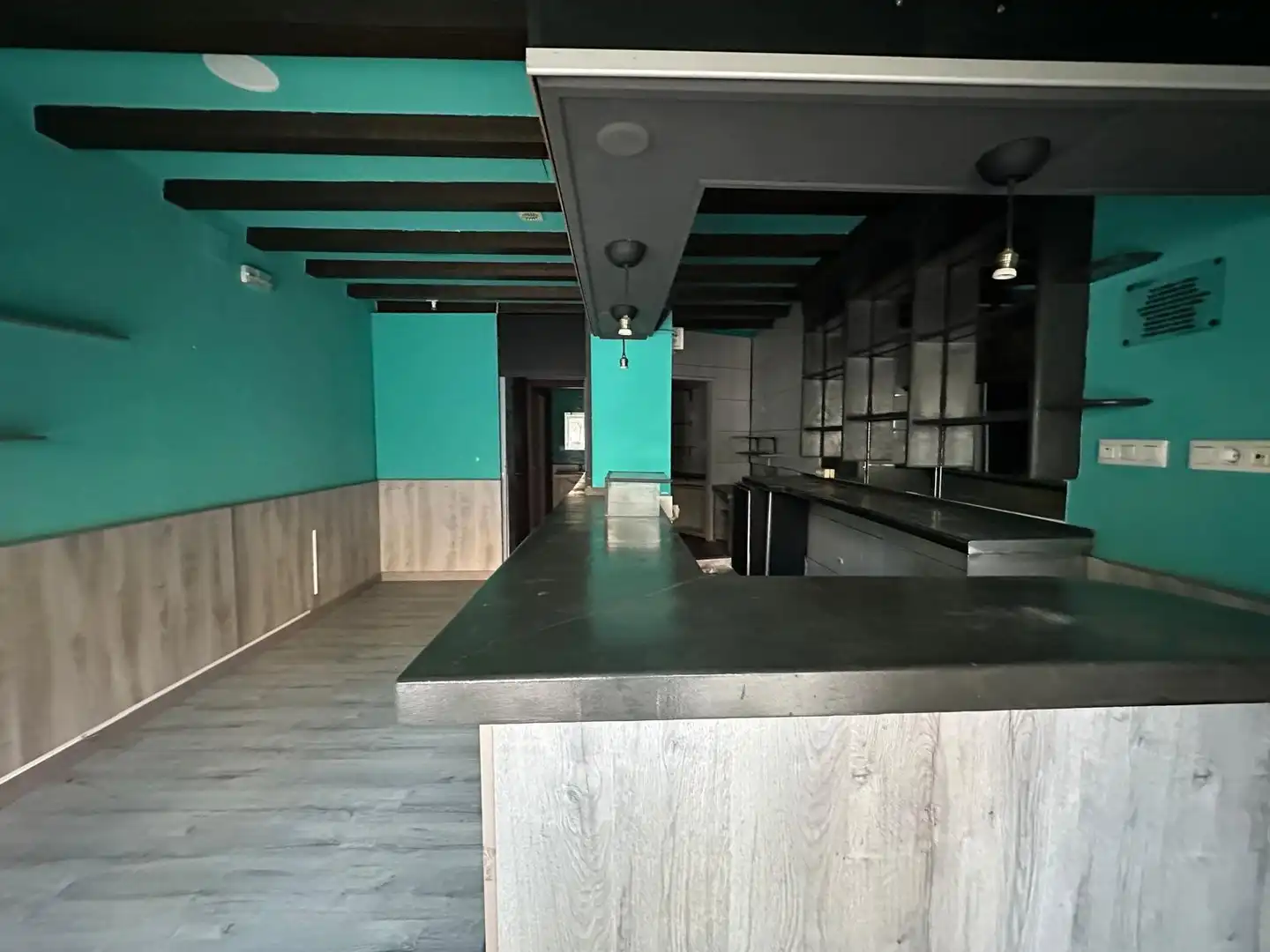 Local comercial en venda a dels Reis Catòlics, imagen 2