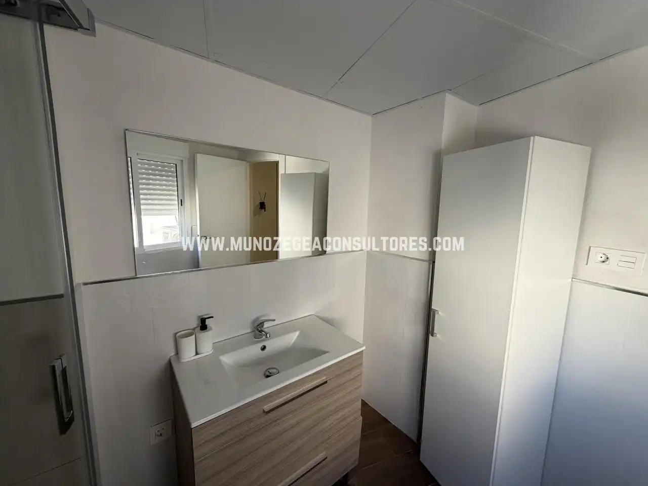 Bathroom of Houses for rent in Lucena  with Air Conditioner and Terrace