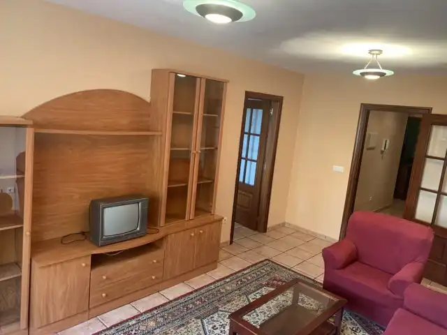 Sala de estar de Apartamento en venta en Marín con Parquet, Trastero y Amueblado