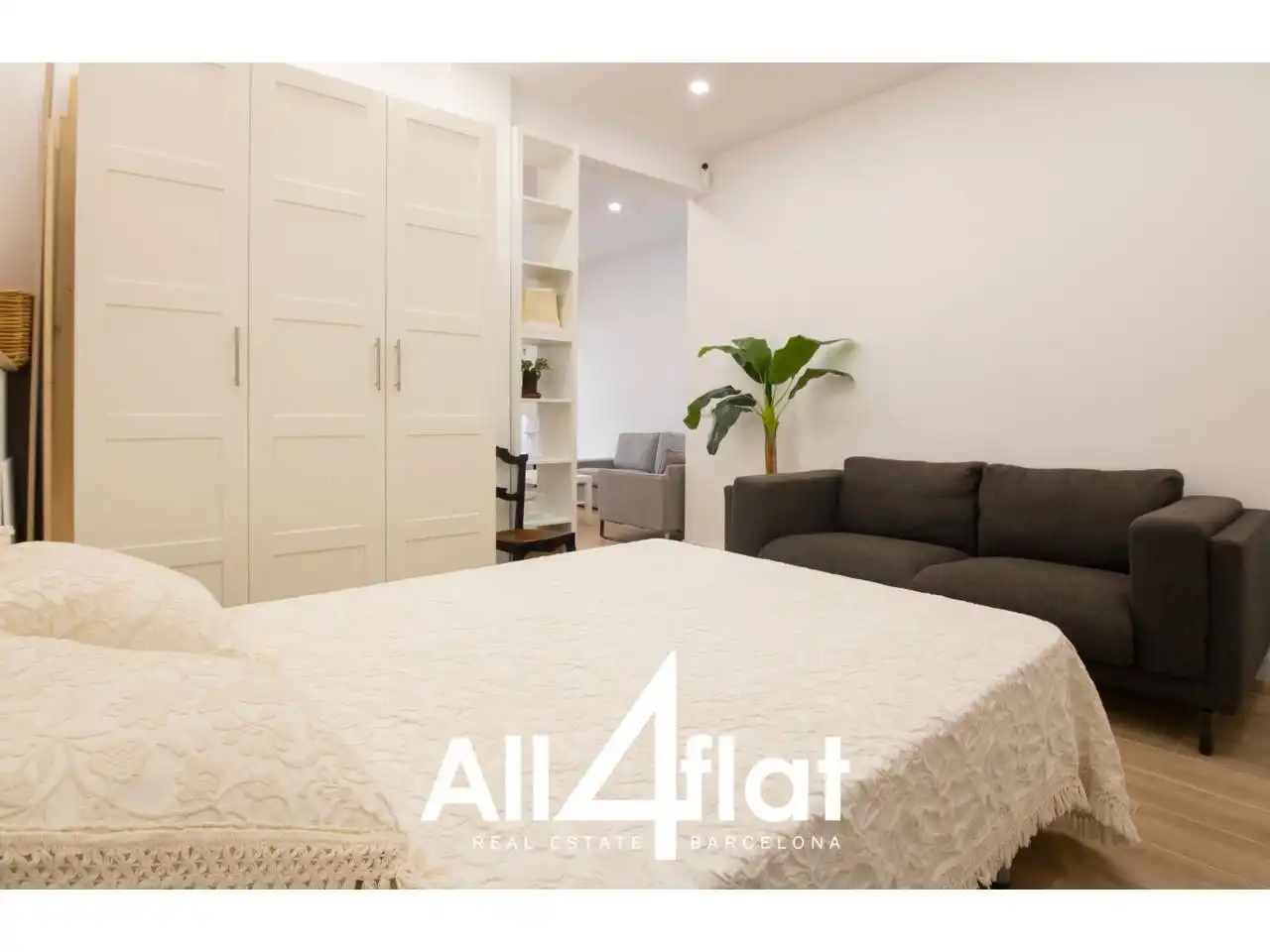 Schlafzimmer von Wohnung zur Miete in Barcelona mit Klimaanlage, Parkett und Möbliert