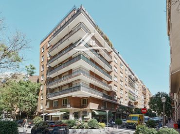 Piso con ascensor en venta en Calle de Núñez de Balboa