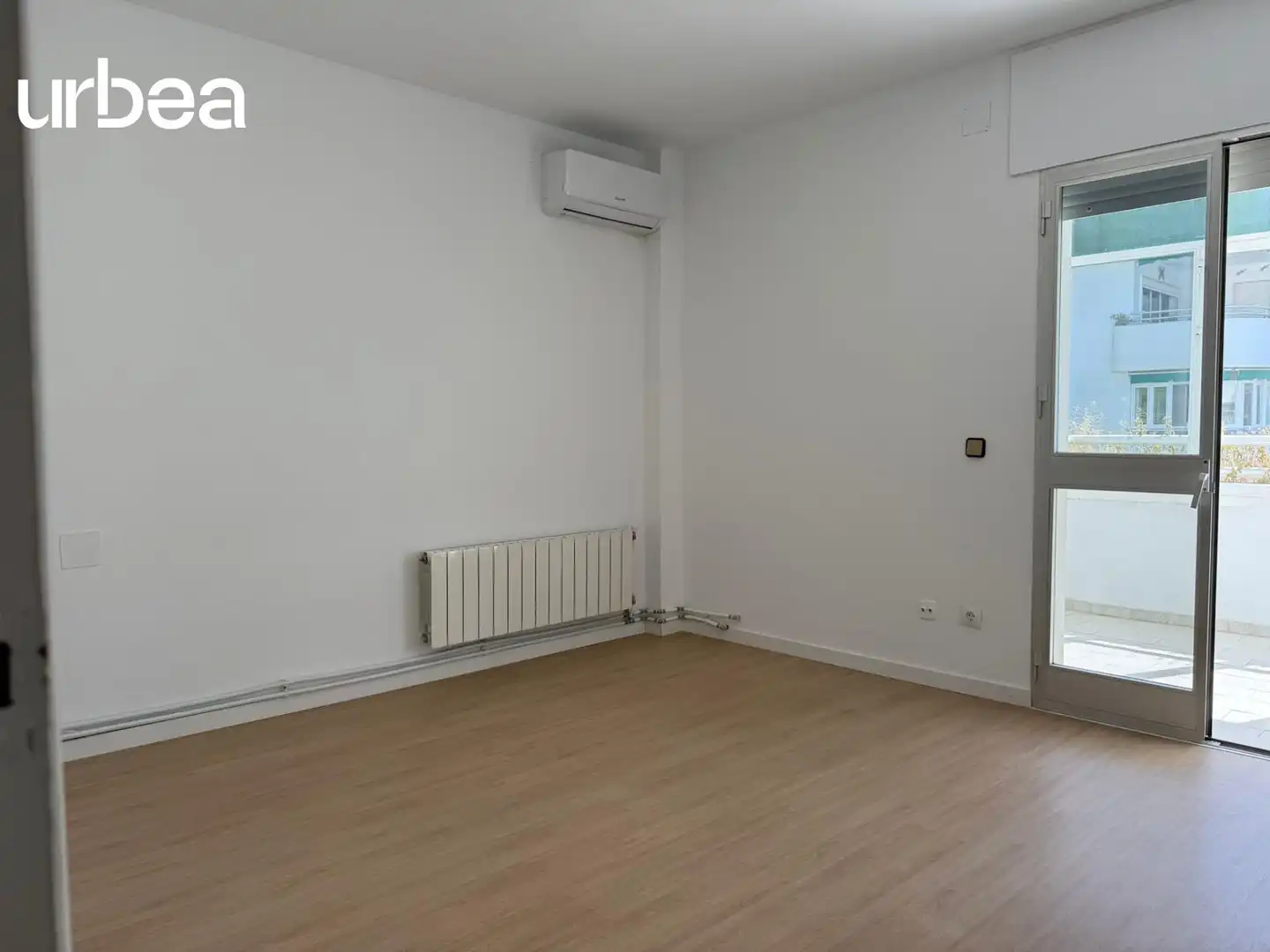 Bedroom of Flat for sale in Málaga  with Air Conditioner, Heating and Private garden