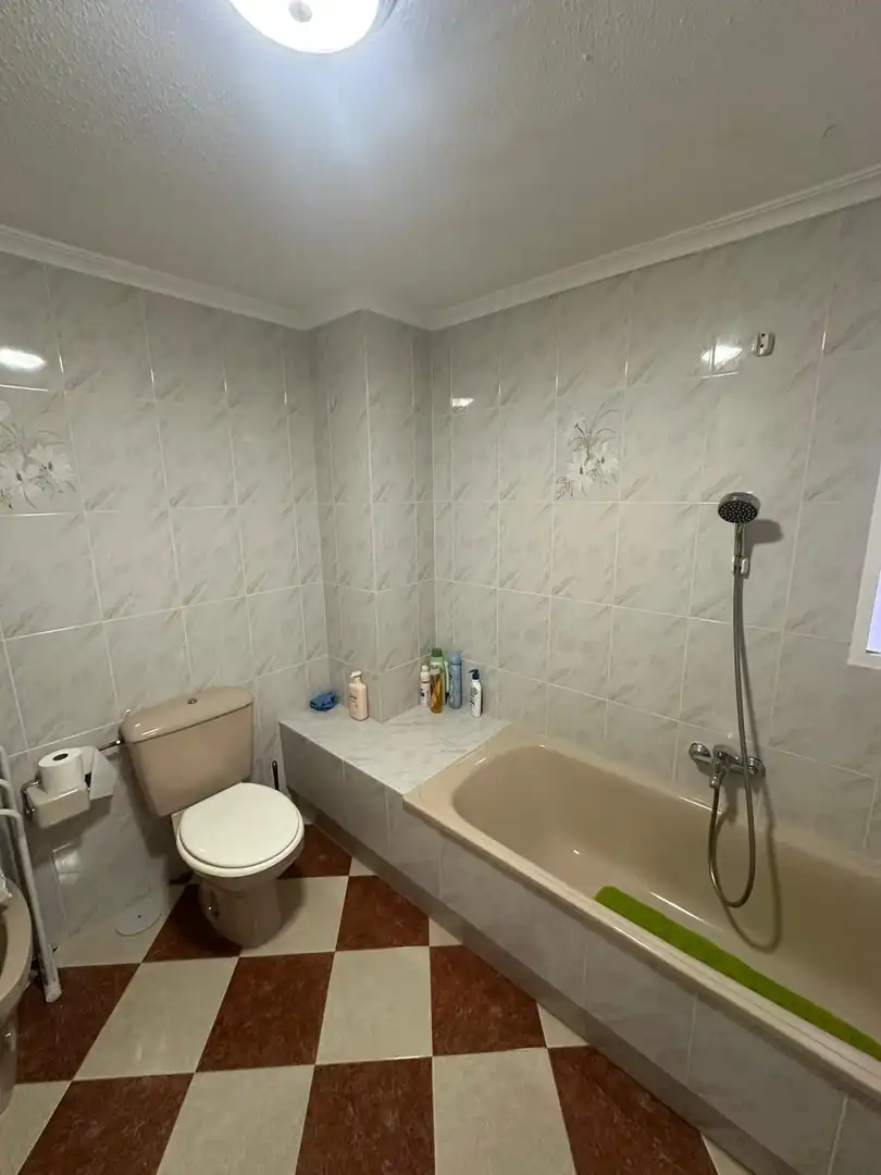 Bathroom of Flat for sale in Alicante / Alacant  with Terrace and Community pool