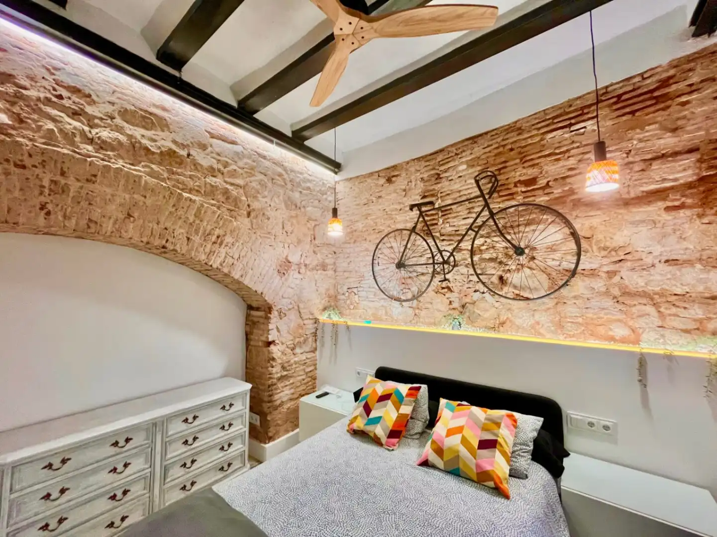 Apartament amb terrassa de lloguer a Ciutat Vella