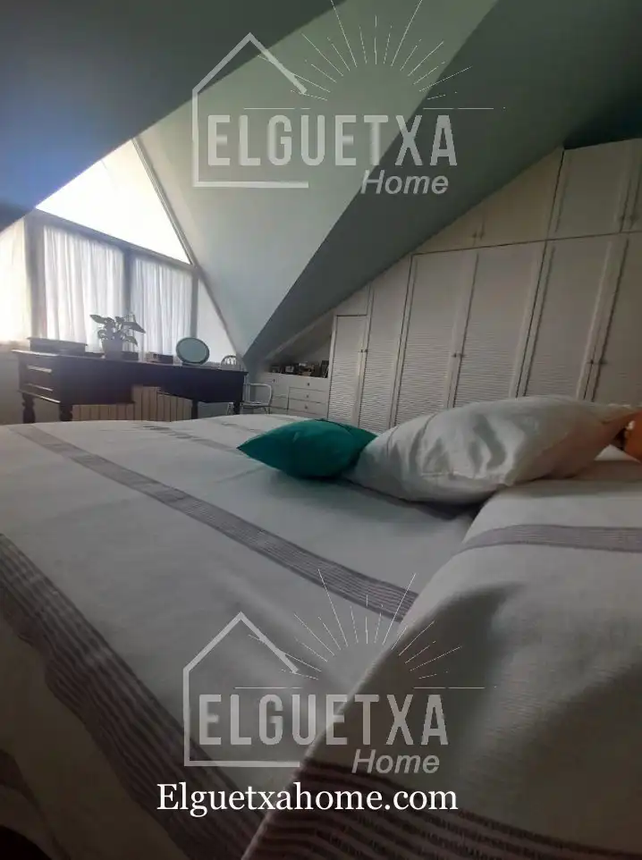 Habitación de Casa adosada en venta en Plentzia con Calefacción, Jardín privado y Terraza