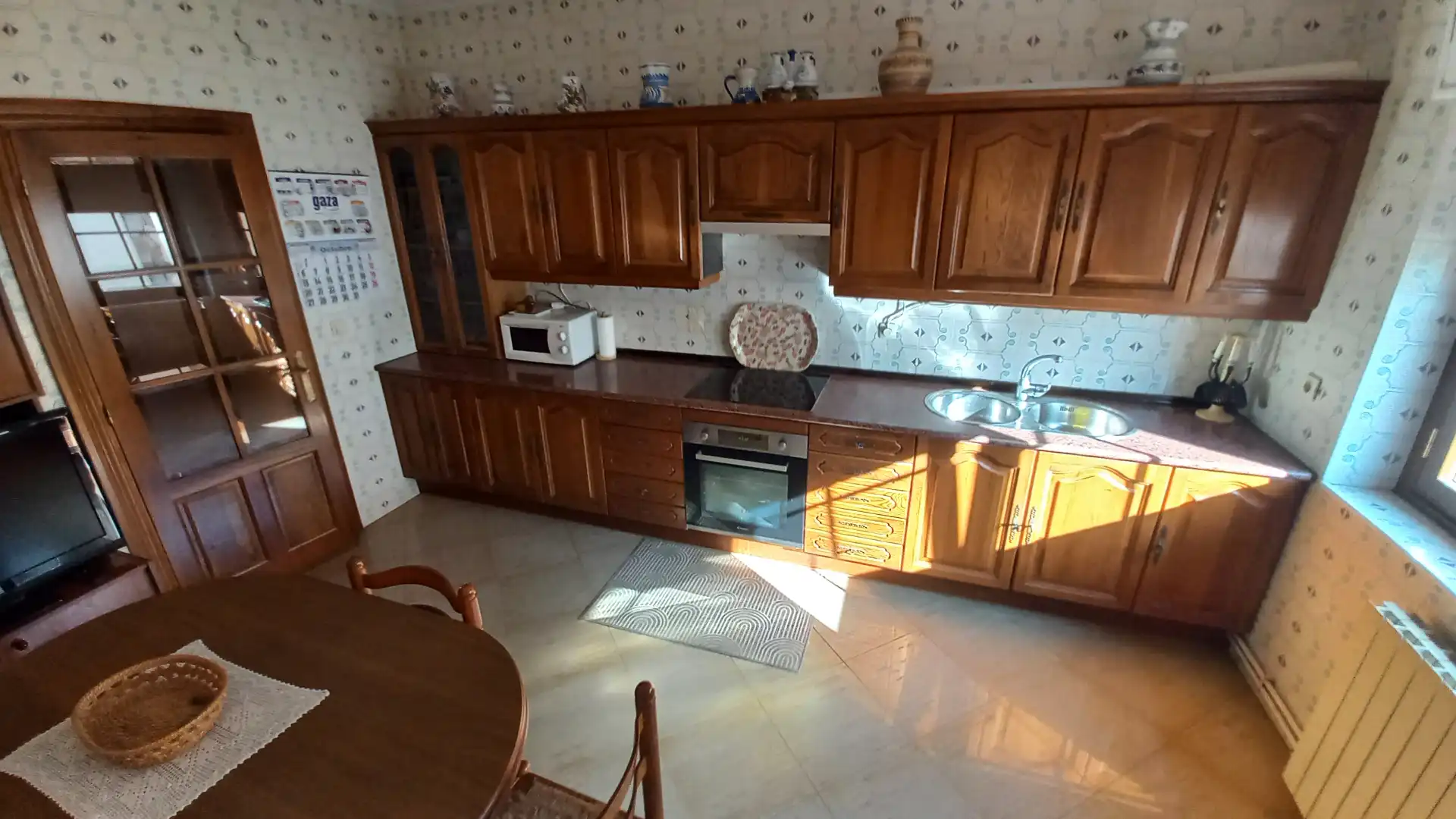 Kitchen of Houses for sale in Moraleja del Vino