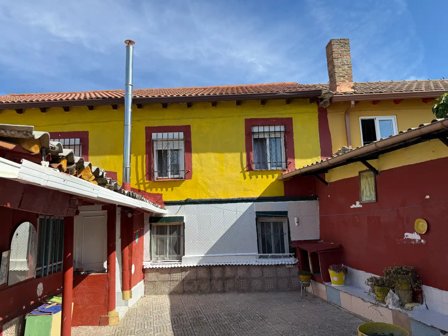 Vista exterior de Casa o xalet en venda en Villaturde amb Calefacció, Moblat i Forn