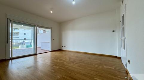 Foto 3 de Pis en venda a Añoreta Baja, Málaga