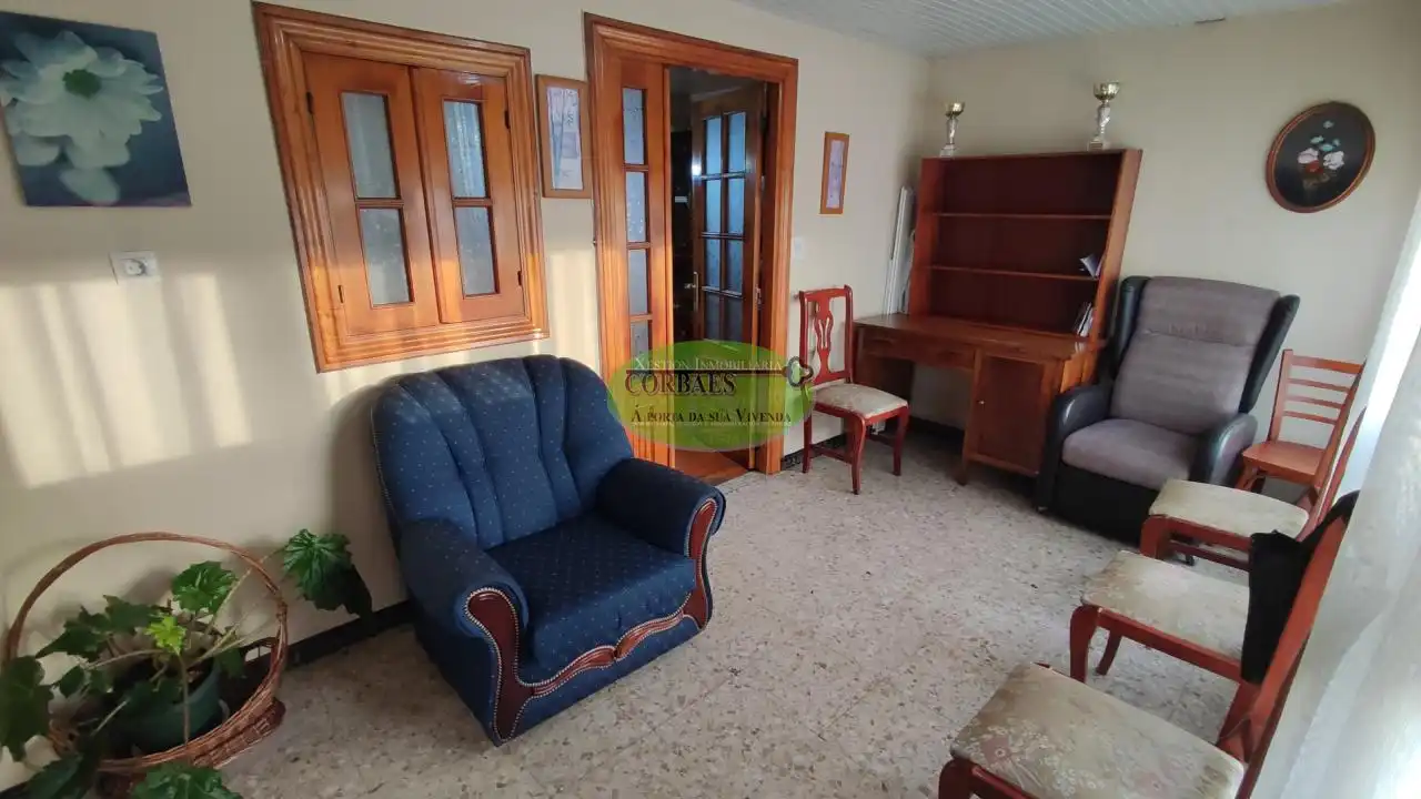 Sala d'estar de Casa o xalet en venda en O Carballiño   amb Jardí privat, Terrassa i Moblat