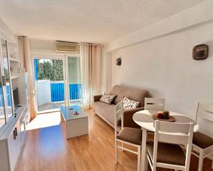 Dormitori de Apartament en venda en Vélez-Málaga amb Parquet, Terrassa i Piscina