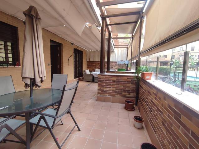 Piso en Venta en Calle Calle Escritor Conde de Zamora en Ciudad Jardín - Zoco