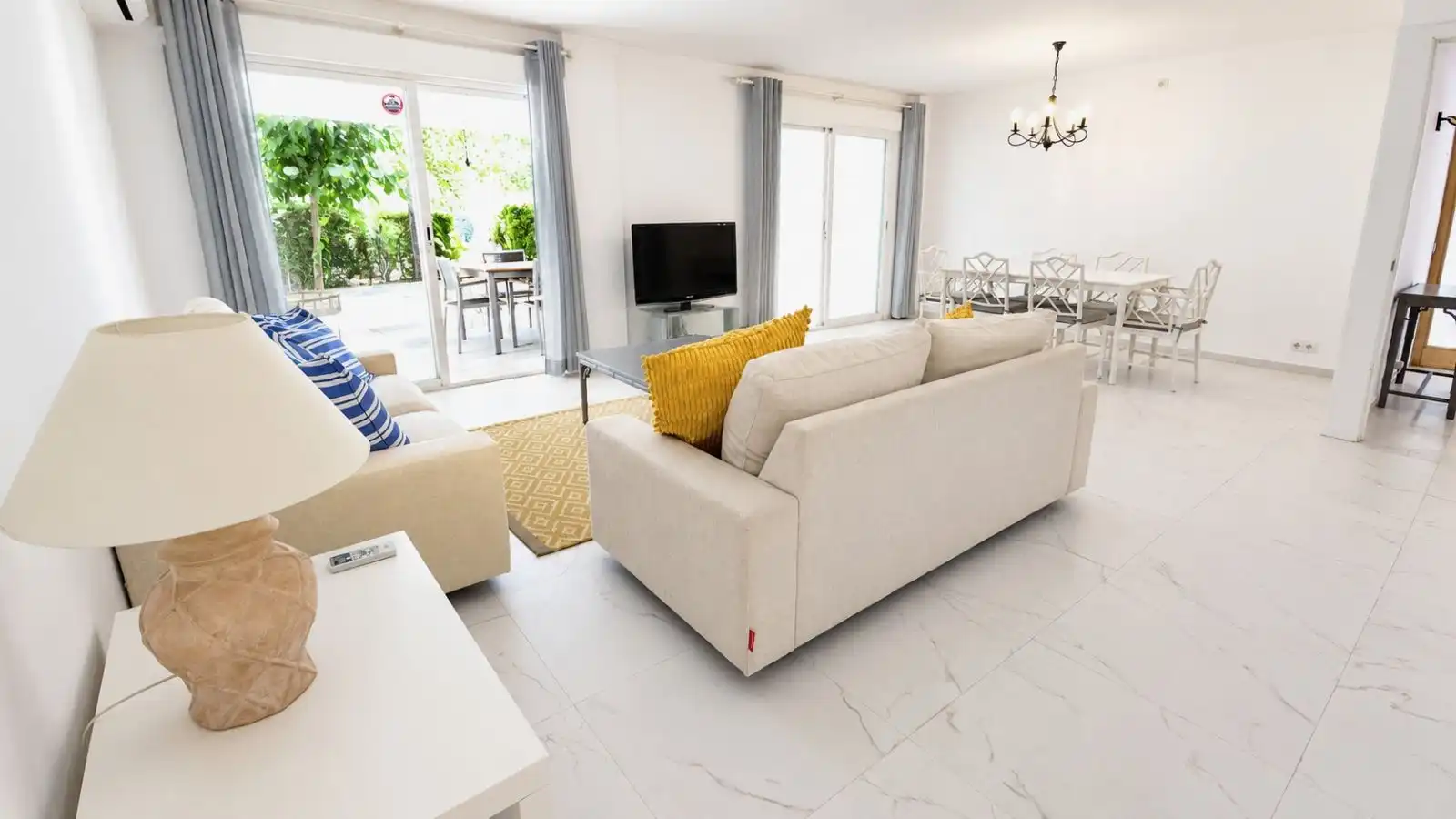 Sala d'estar de Apartament en venda en Pollença amb Aire condicionat, Calefacció i Jardí privat