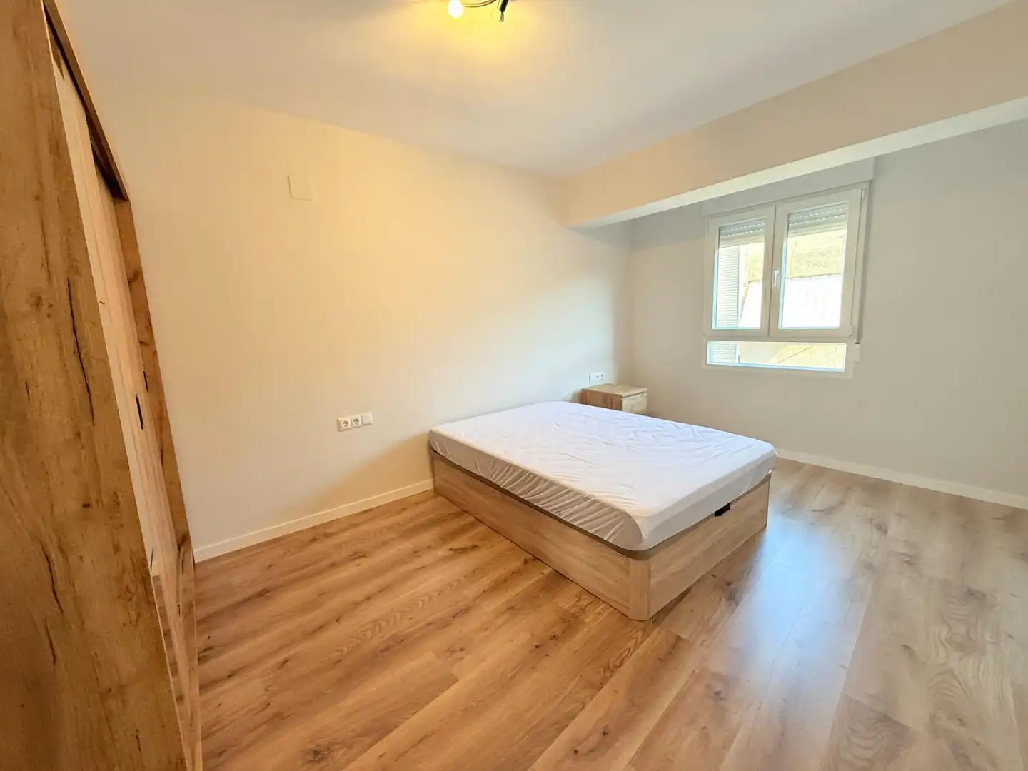 Schlafzimmer von Wohnung zur Miete in Alboraya Centro